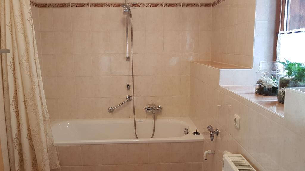 Ferienwohnung Giesa Jena Bagian luar foto